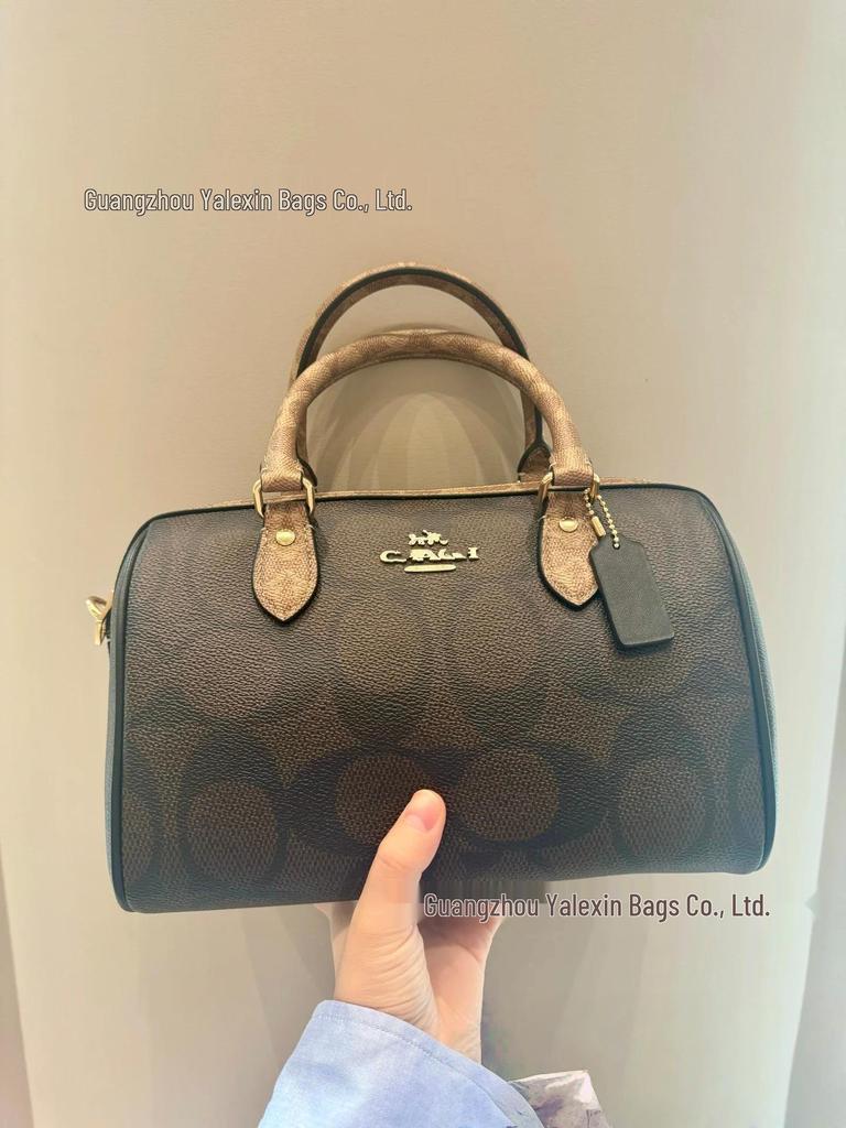 Bolsa Travesseiro Coach Rowan 25 Boston: Bolsa de Mão Clássica Monograma de Grande Capacidade & Bolsa Transversal de Ombro