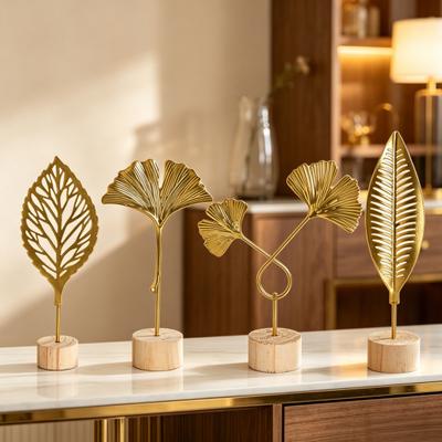 Huaqianguhh Golden Ginkgo Leaf Statue, Anti-Rust Anti-Oxidation Decorative Art Iron Sculpture for Living Room Wine Cabinet Home Decor