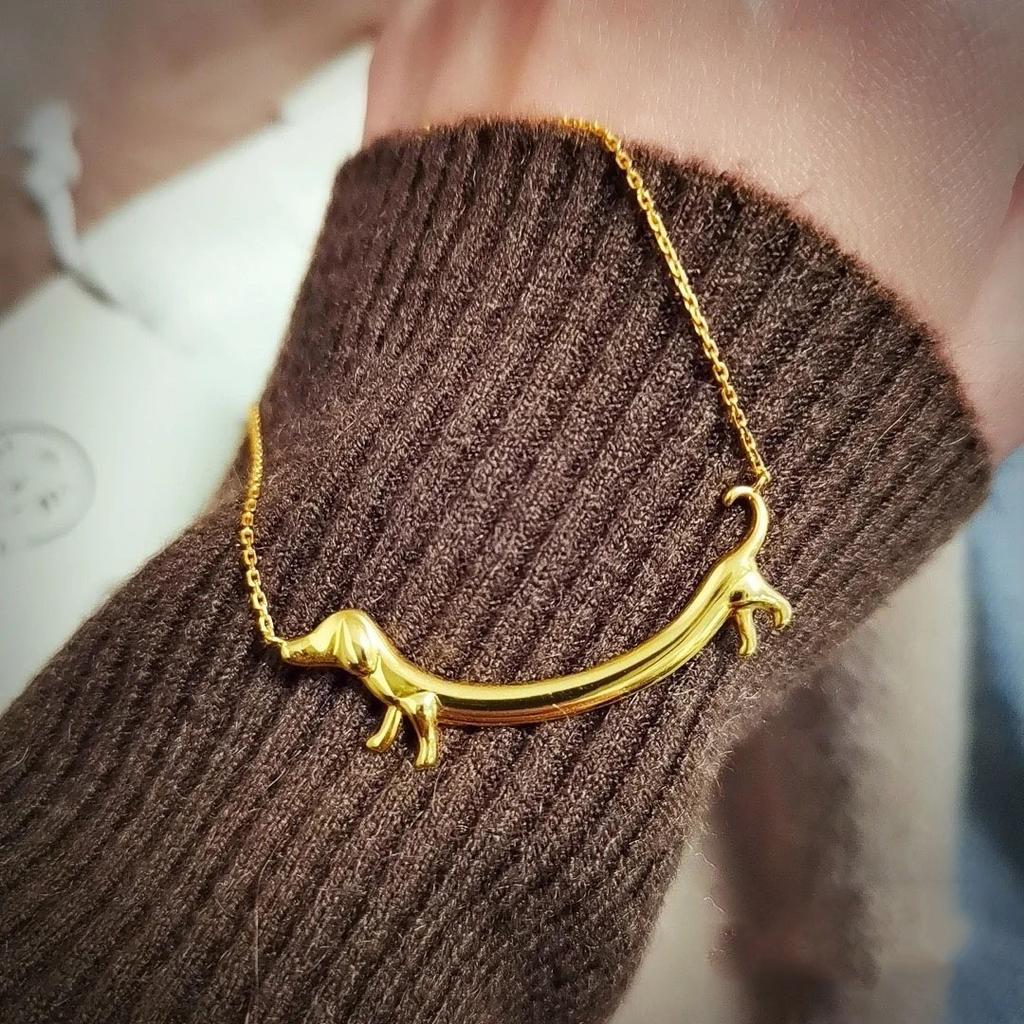 New Dachshund Cute Dog Necklace, Fashion and Creative Niche Collarbone Chain for Women