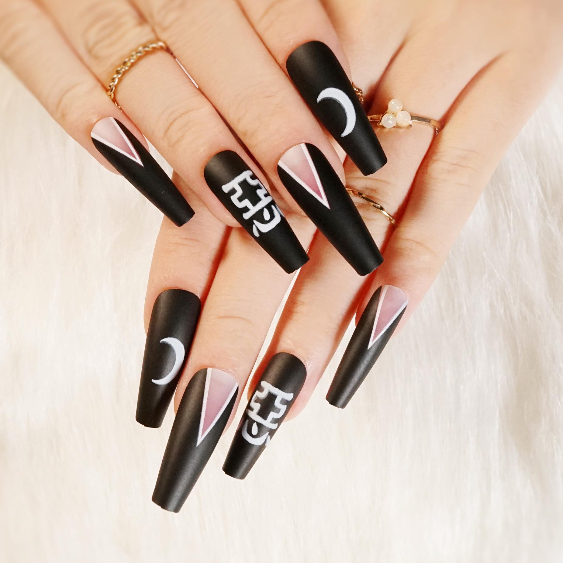 

Halloween Long-Wear Press-On Nail Art