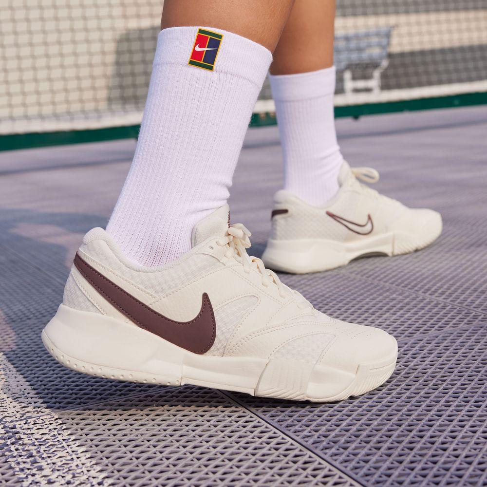 

Nike Court Lite 4 Pale Ivory Tattoo (Women s) 36