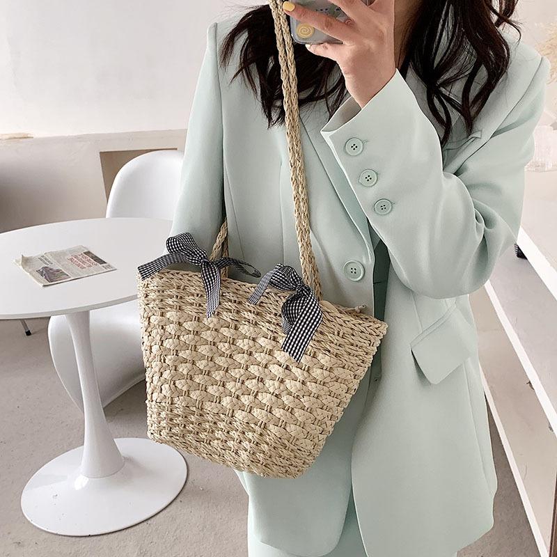 Beach Straw Bag Women's Large Capacity Beach Holiday Braided Foreign Style Single Shoulder Bucket Bag