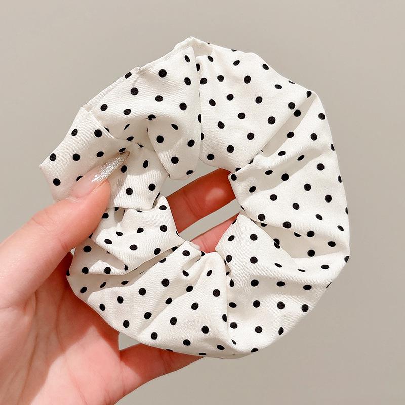 Korean Style Spring/Summer Floral Intestine Hair Scrunchie for Women – Elegant Ponytail Tie and Mori Girl Accessory.