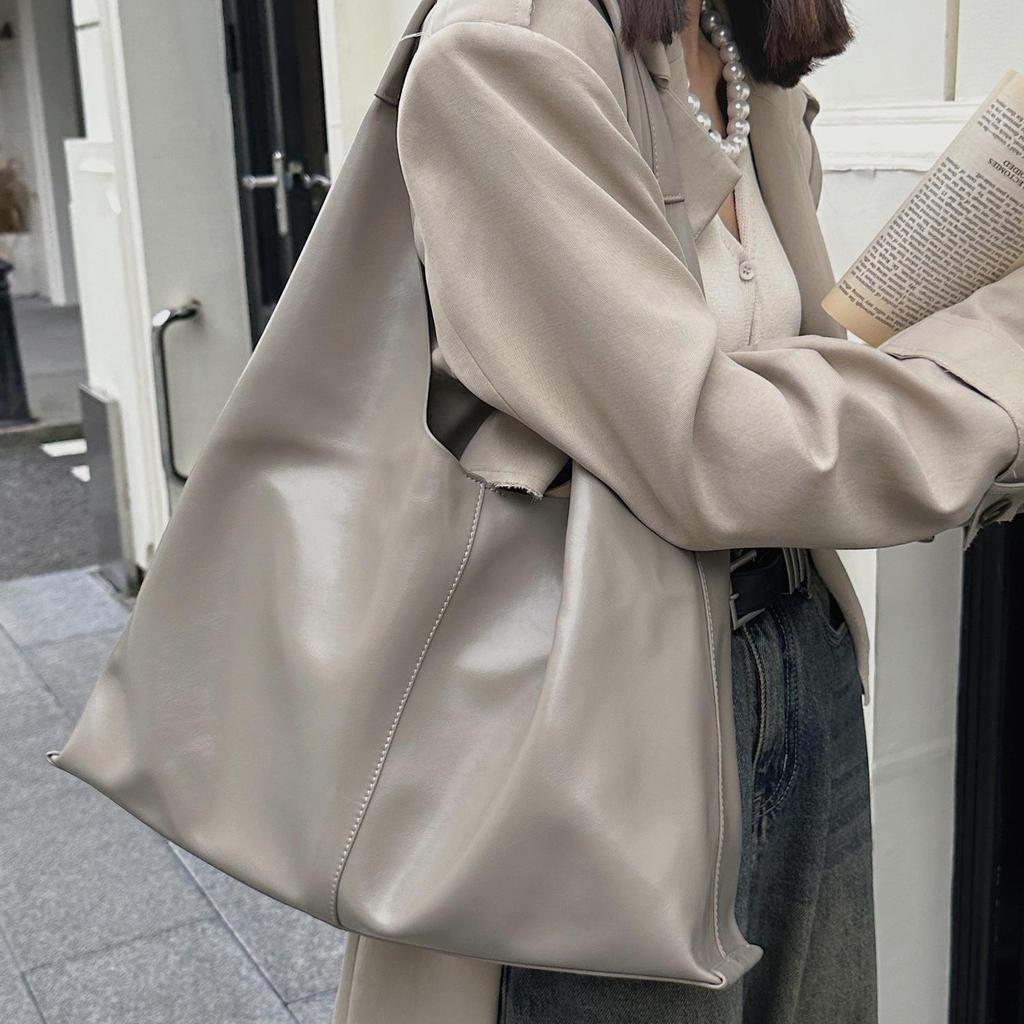 Leather Bag East Gate Oil Wax Leather Tote Bag Large Capacity Shoulder Bag Commuter Simple Design Women's Bag