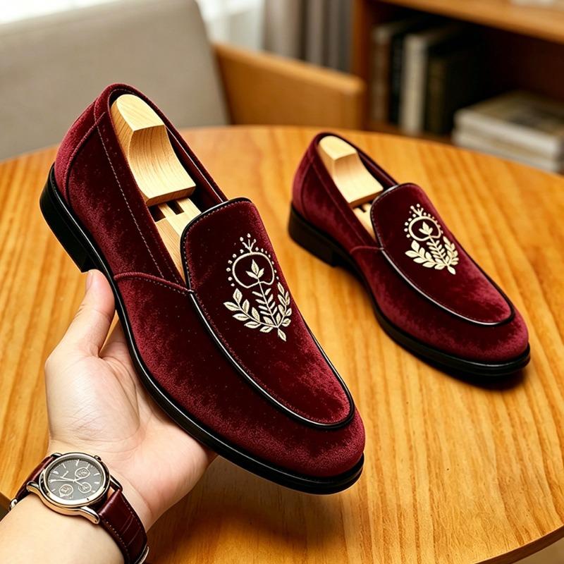 Men's embroidery one-pedal men's shoes breathable and non-smelly feet casual leather shoes summer