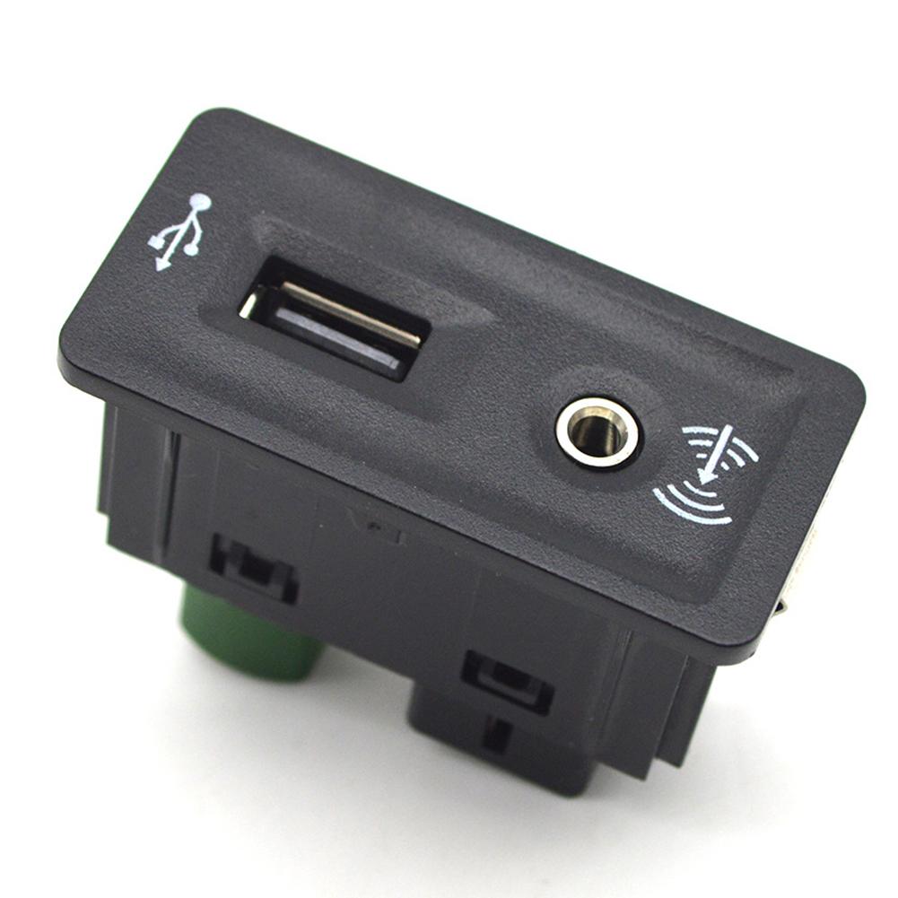 Automotive USB AUX Switch 5Q0035726E Suitable for Golf 7 For MK7 For Passat B8 with For CarPlay Media Functionality