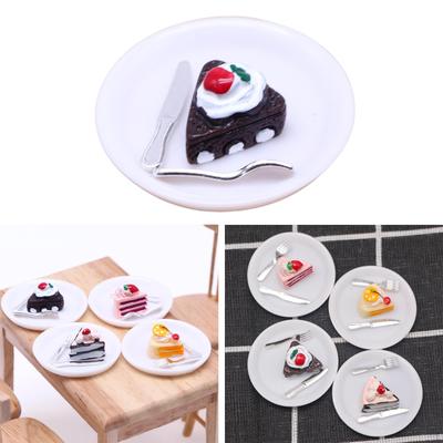 Bebek ve Peluş Oyuncaklar – Oyuncak bebek evleri ve aksesuarları