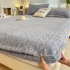 Coral Velvet Bedsheet Bedspread Milk Velvet Mattress Protective Cover Winter Plush Insulation Bedspread Single Queen King Size