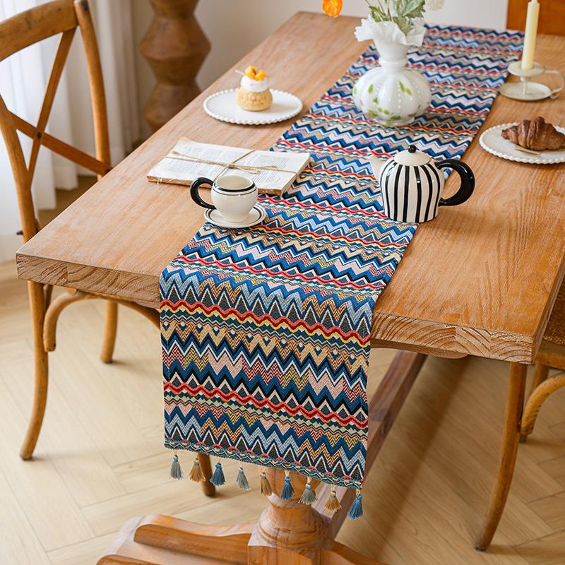 Bohemian Table Runner American Retro Polycotton Jacquard Tablecloth, Long Rectangular Farmhouse Dining Table Decor Bohemian Coffee Table Cover