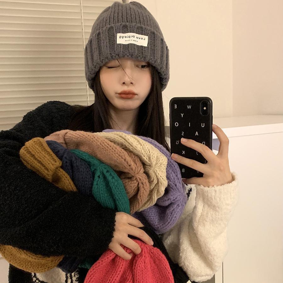 Loose Fit Stylish Winter Beanie Soft Cotton Yarn For Large Heads Warm And Cozy