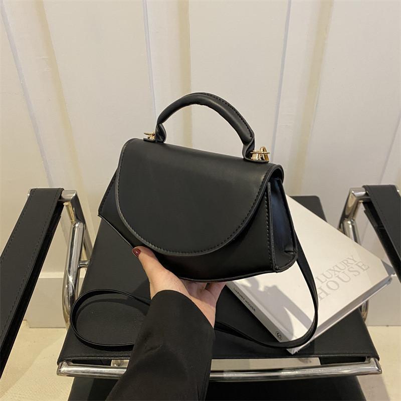 Stylish 2024 Spring New Women s Bag Fashionable Pu Leather Small Square Shoulder Bag Black