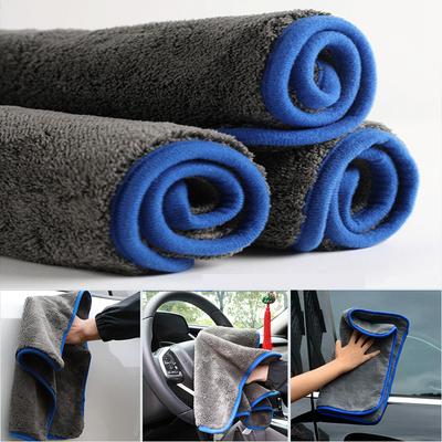 Cuidado del coche – Esponjas, trapos y cepillos