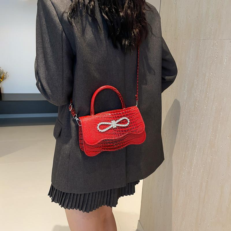Crocodile Pattern Women'S Bag With Diamond Bow Retro Solid Color Casual Shoulder Crossbody Portable Small Square Bag Tide