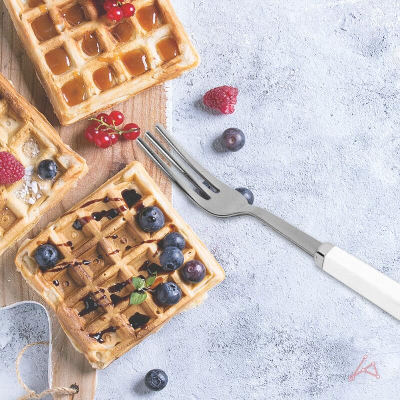 1 set of 3 domestically produced stainless steel tea forks (random color)