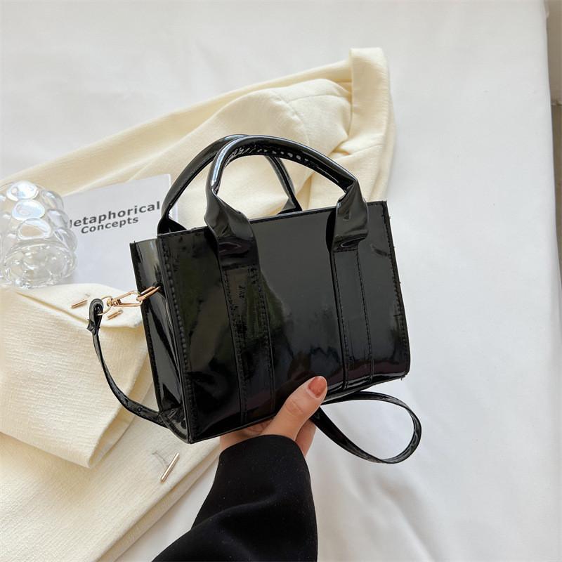 Stylish Casual Commuter Crossbody Bag Trendy Handbag New Fashion Simple Design