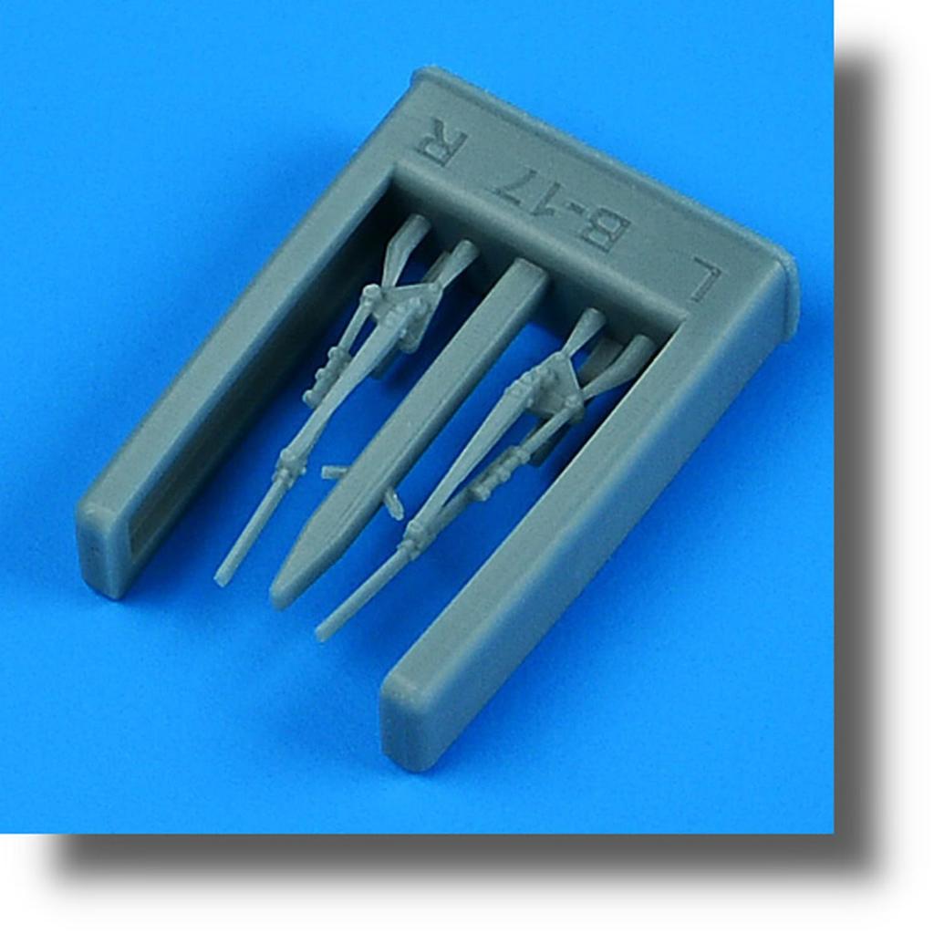 Quickboost Macchi Serie III San Giorgio Type C Plastic Model Parts QIC32348 1/32 MC.202 (Late) / MC.205V (Late) Gunsight, 3-pack (for Italeri)