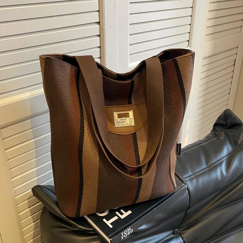 Lediga randiga axelväskor i canvas med dragkedja, stor kapacitet, lyxkänsla, färgmatchande väskor