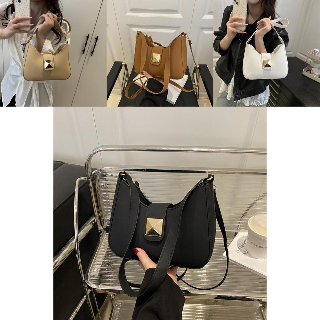 Simple Solid Color Gold Buckle Decoration Women Casual Shoulder Bag For Casual Street Style Women