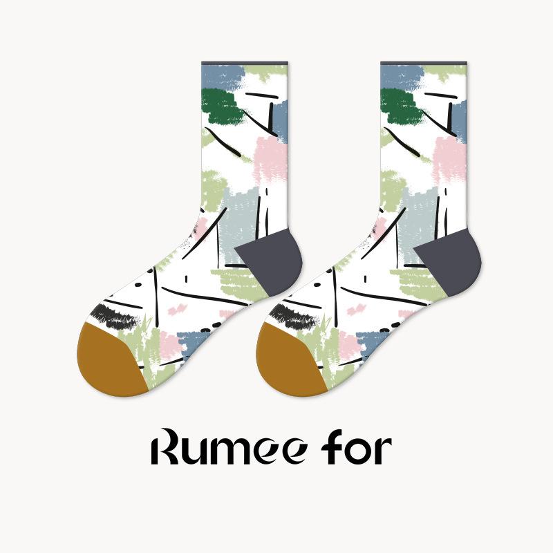 5 Pairs of Women Retro Personality Skateboards Wearing Mid Tube Socks