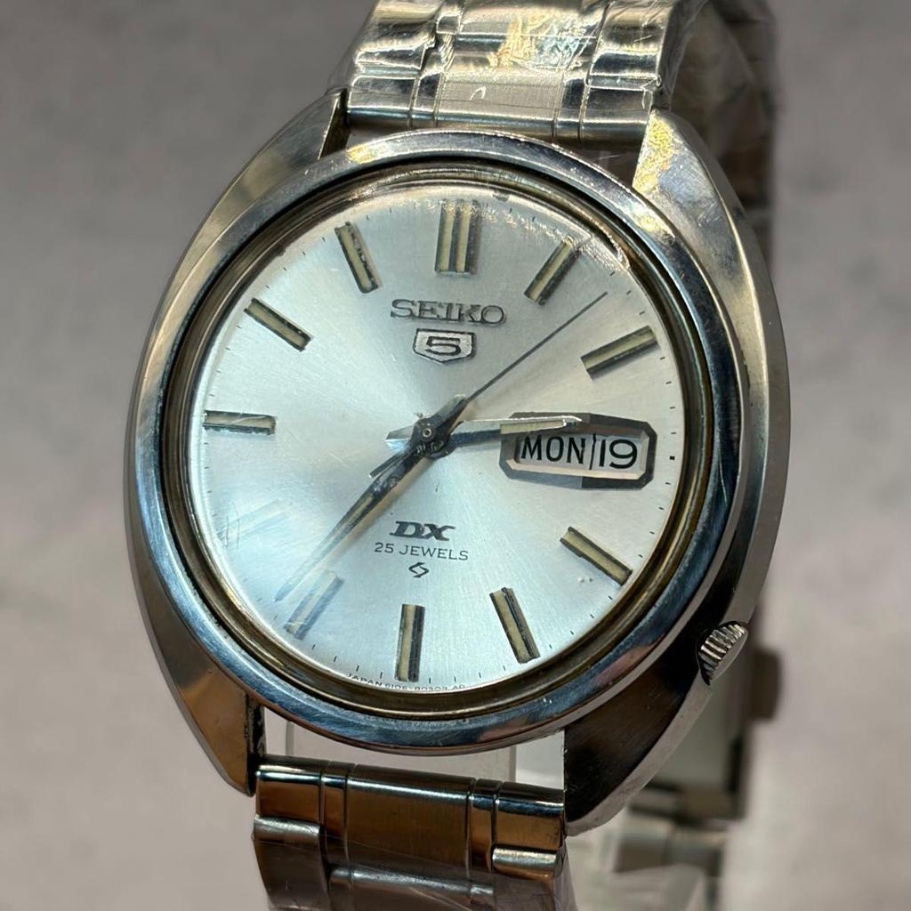 Used 1967 SEIKO 5 DX 25 jewel automatic watch 6106-8010