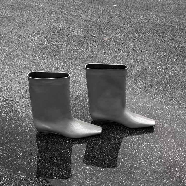 

Версия из коровьей кожи~ осенне-зимние новые ретро ботильоны на танкетке со средним голенищем и свободным голенищем, рыцарские сапоги-трубы, универсальные кожаные короткие ботинки для женщин 40