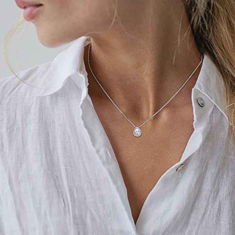 1Pc Fashionable, Inlaid with Synthetic Zircon, Fashionable Round Pendant Necklace