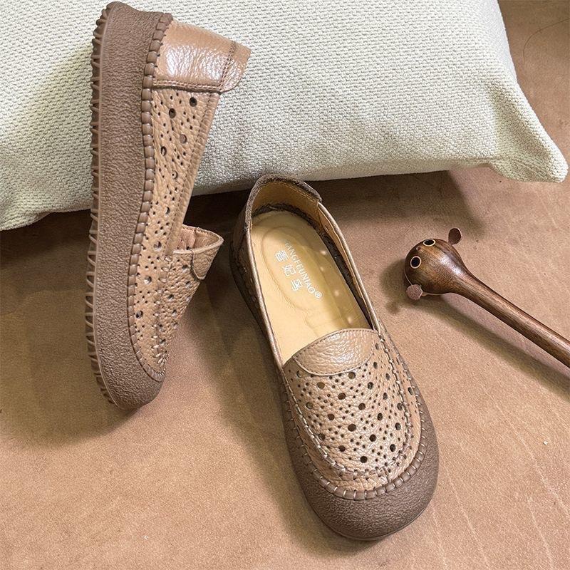 Sandals Comfort Soft Mom's Shoes Flat Sole Women's Shoes Hollow Genuine Leather Shoes Middle-aged Mother's Loafers Shoes