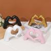 Heart-shaped gesture statue Resin Love Gesture Statues Sculptures Desktop Ornament Sculpture Figurines Office Home Decoration