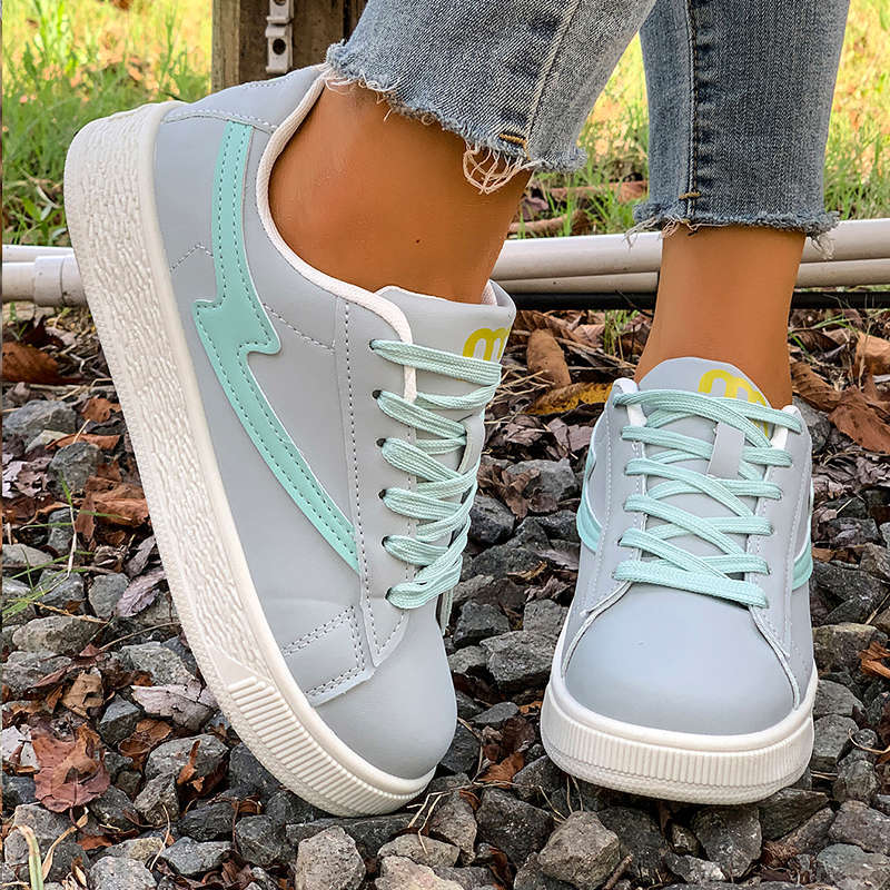 Couple Platform Breadboard Shoes Women's Autumn 2025 New Large Size Men's Low Top Skateboard Casual Sports Shoes