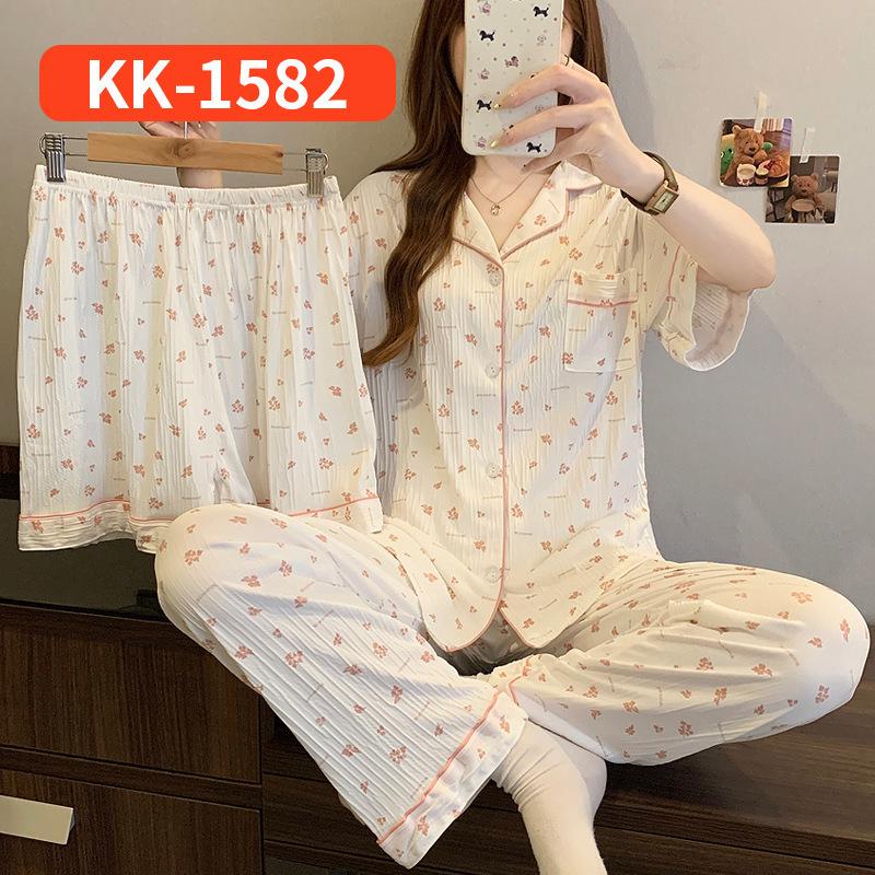 Cute Cartoon Rabbit Summer Pajama Set: Soft, Wrinkled Fabric, Short-Sleeved, Three-Piece Home Wear