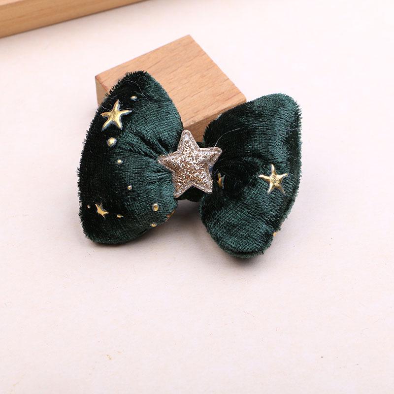 DIY WeihnachtsHaarspangen: Geweih-, Pailletten- und Schleifenverzierungen für Kinder