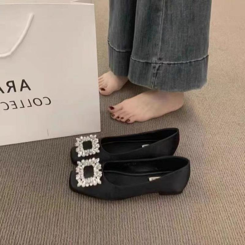 Single Shoes Women's Autumn Model 2025 New Model with Skirt Square Head Fairy Style Grandma Shoes One Pedal Flat Beanie Shoes Women