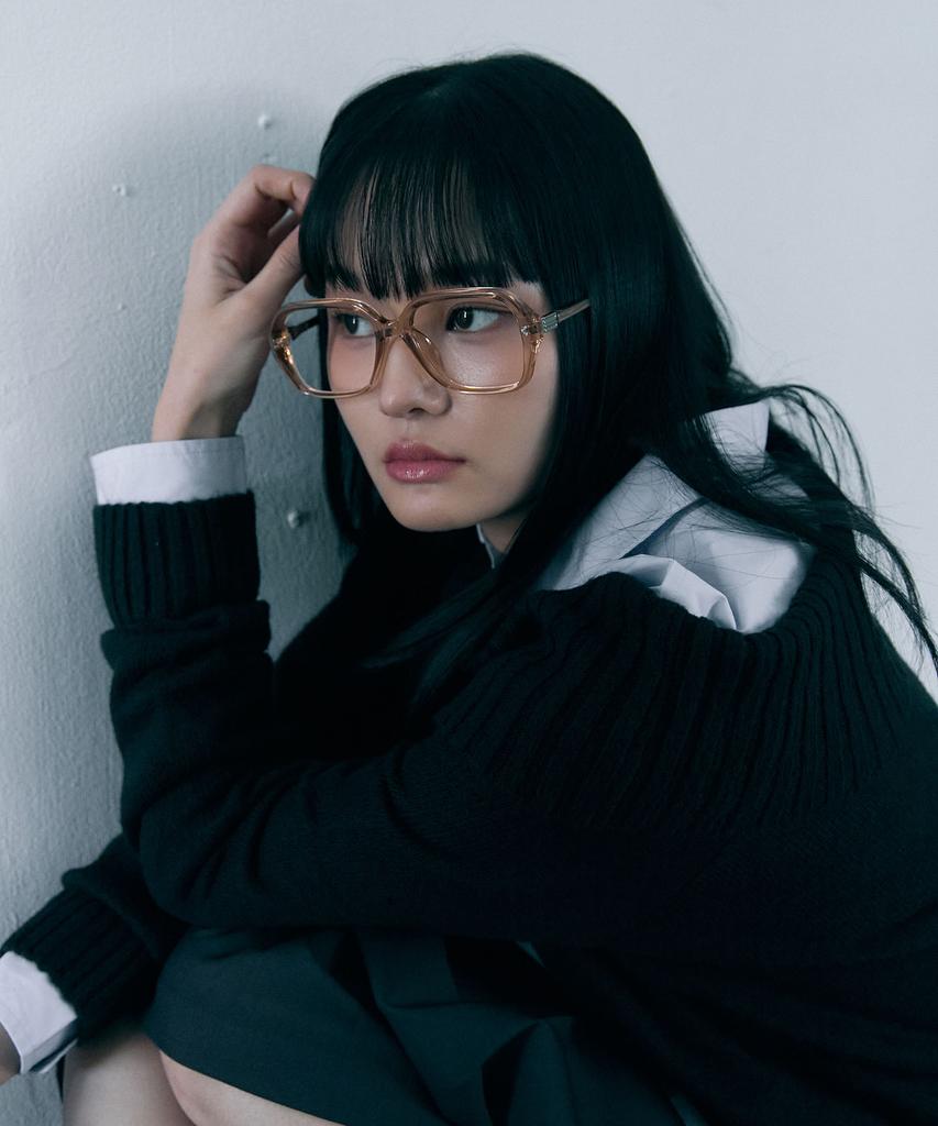 Oateu Theron Glasses [Crystal Beige]