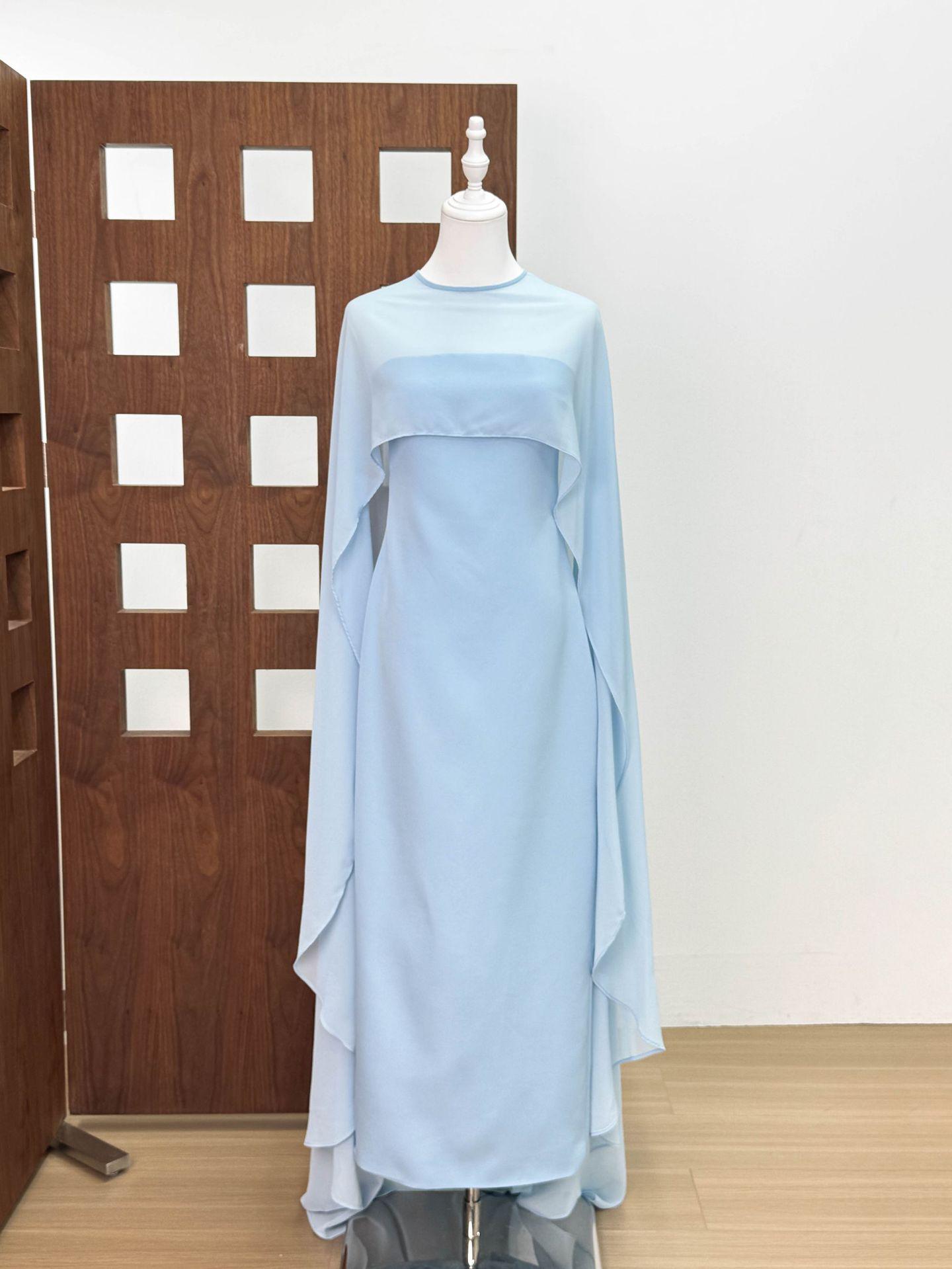 

2026 Early Spring Elegant Solid Color Long Dress with Shawl-Style Translucent Cape Large