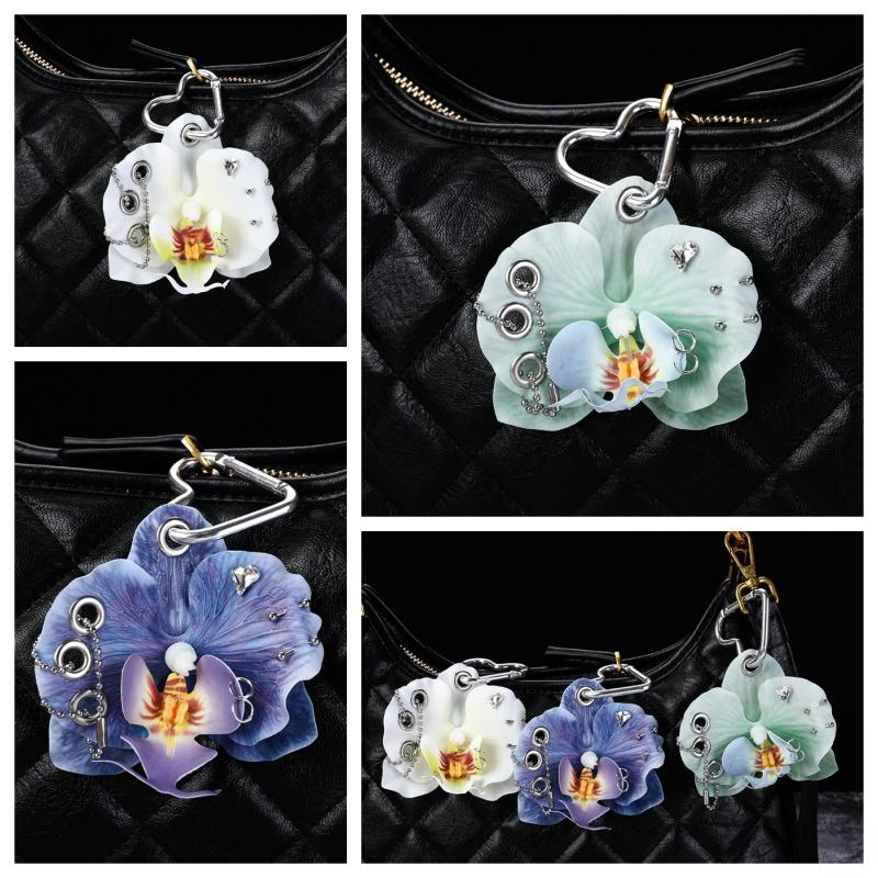 Creative Simulation Flower Pendant Keychain Exquisite Phalaenopsis Heart-Shaped Hook Keychain  Backpack Decor Accessories
