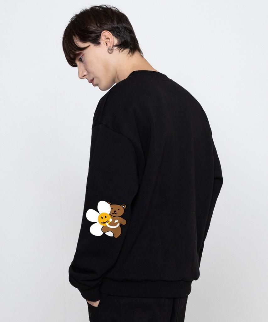 GRAVER [Unisex] Elbow Flower Bear Smile Sweatshirt_Black