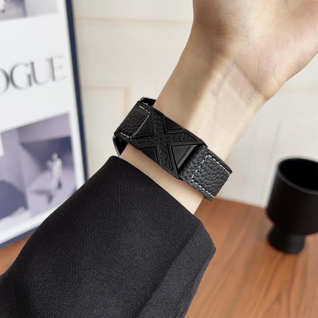 For Samsung Galaxy Watch7 44mm/40mm Watch Band 20mm Magnetic X-Buckle Litchi Texture Leather Strap