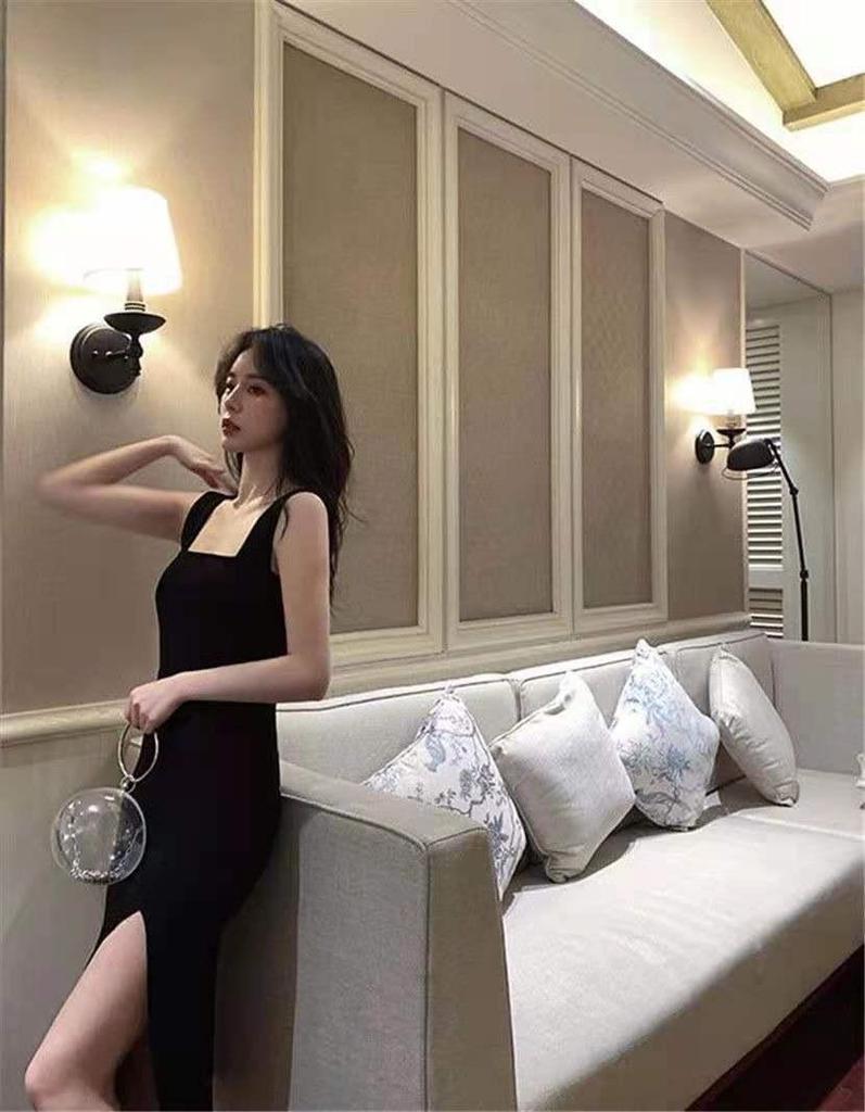 2024 Sexy One-Shoulder Black Suspender Skirt with Slit