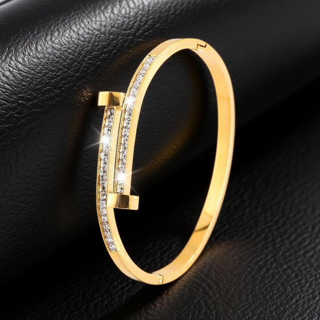 European & American Titanium Steel Nail Bracelet with Double-Headed Nail & Diamond Inlay, Colorfast & Versatile Stainless Steel Wristband