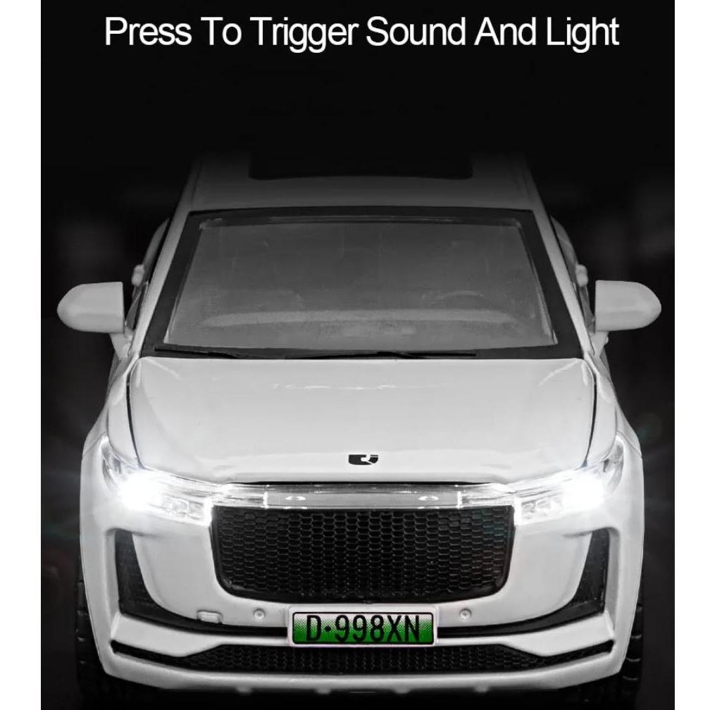 1/32 Přední ideální ONE EV slitina odlévaná z tlakového odlitku auta Model hračka Simulace vozidla Zatahovací zvuk Světelná kolekce Hračka pro děti Dárky