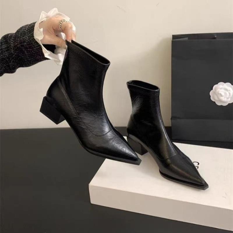 Women Pointed Ankle Boots Mid Heels Pointed Leather Sexy Chelsea Boots Trend Design Winter New Pumps Designer Short Botas Mujer