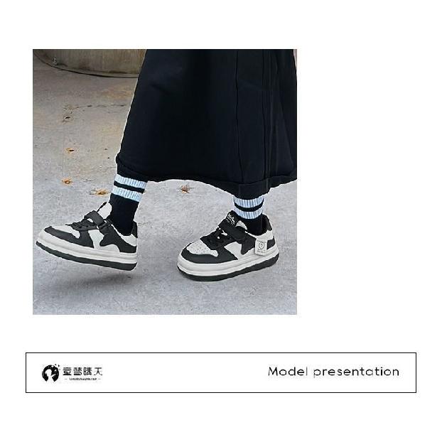 Spring and Autumn New Girls' Sneakers, Lightweight Running Shoes for Older Children, Boys' Soft Sole Sports Shoes, Trendy White Shoes