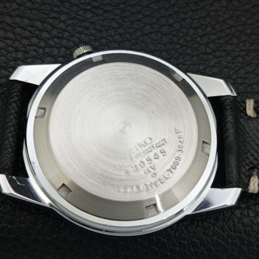 VINTAGE REFURBISHED SEIKO 5 AUTOMATIC JAPAN MENS GREEN DIAL WATCH a446641-1