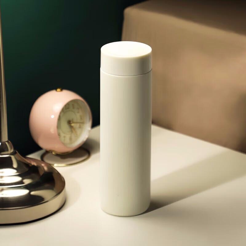 

NHZHIW 316L Stainless Steel Insulated Water Bottle 480ml