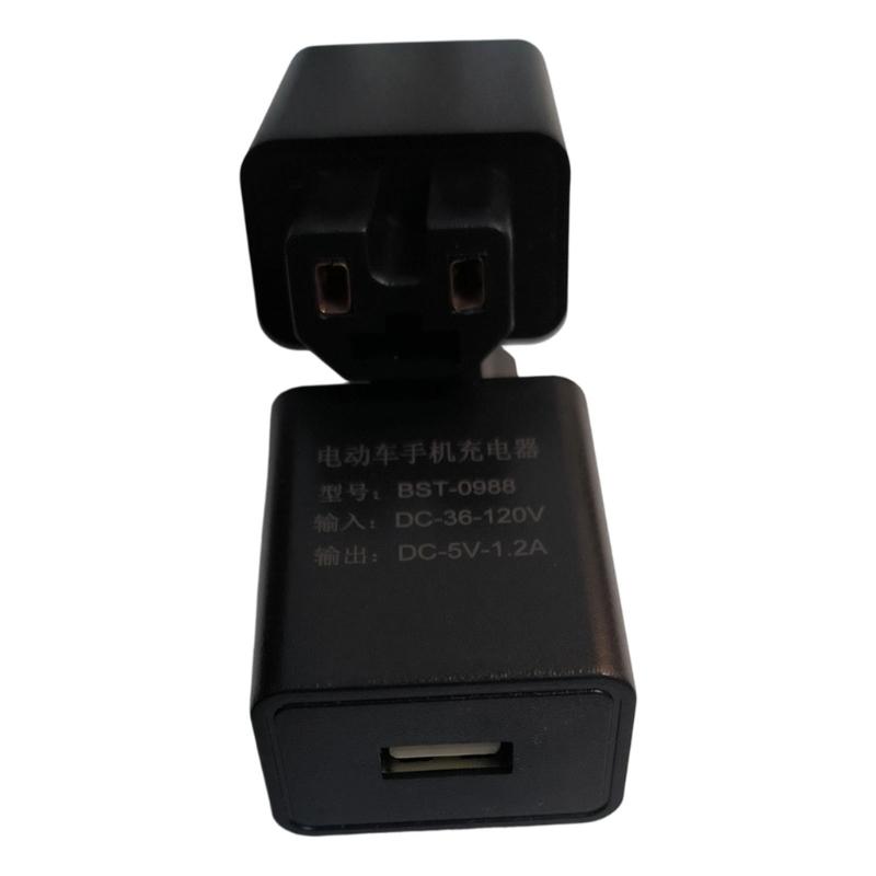 

Waterproof Motorcycle Phone Charging Converter Plastic Texture Great for Most Electric Bikes Featuring Stable 5V Output чорний
