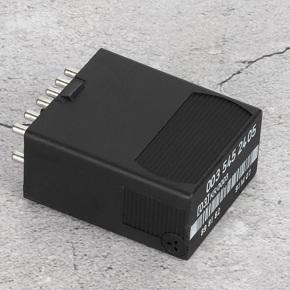 0035452405 Fuel Pump Relay Fit For Mercedes Benz 190 Four Door Sedan