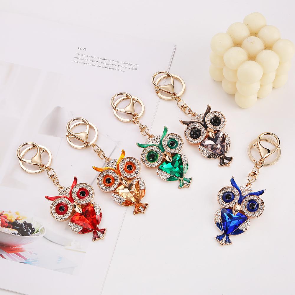 Decorative Keychain with Rhinestones, Hollowed-out Owl Keychain, Backpack Pendant, Fashionable Style, Animal Motif