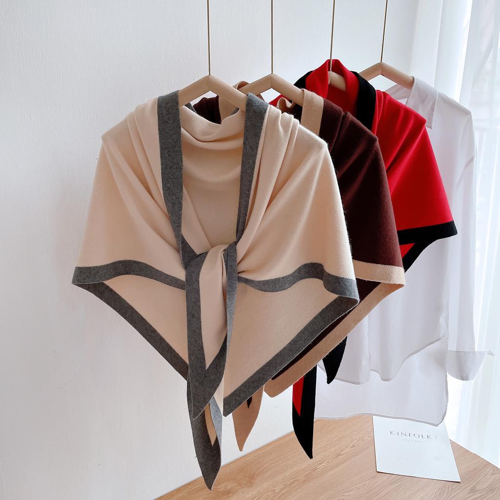 Autumn and Winter Fashion New Women's Neck Wrap Wool Blended Triangular Shawl Female Thickened With Knitted Warm Shoulder
