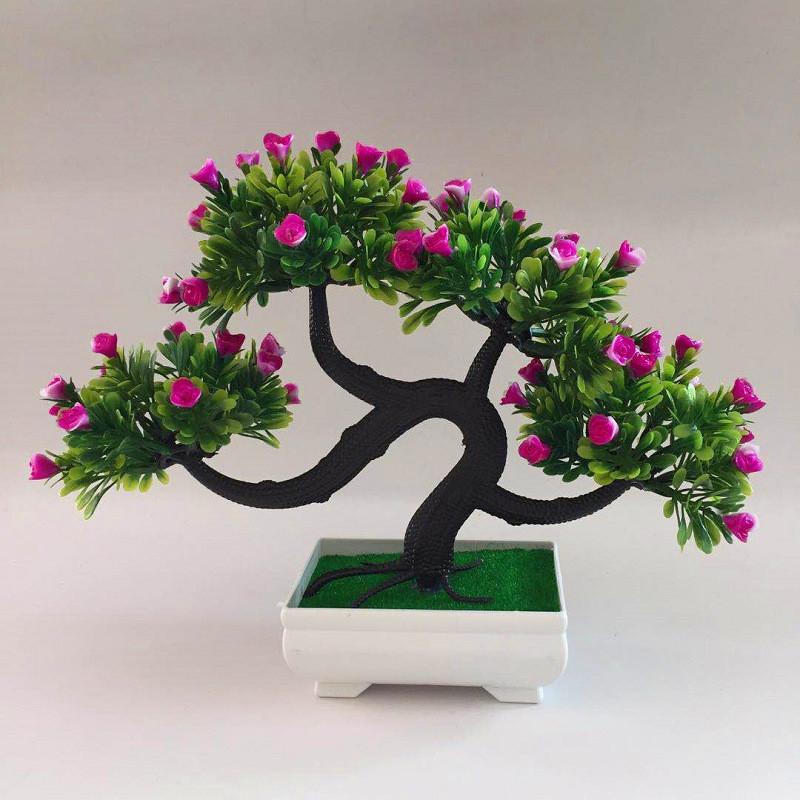 Künstliche Rosenpflanze im Topf mit Kunststoffkonstruktion für Heimdekoration und Geschenkideen