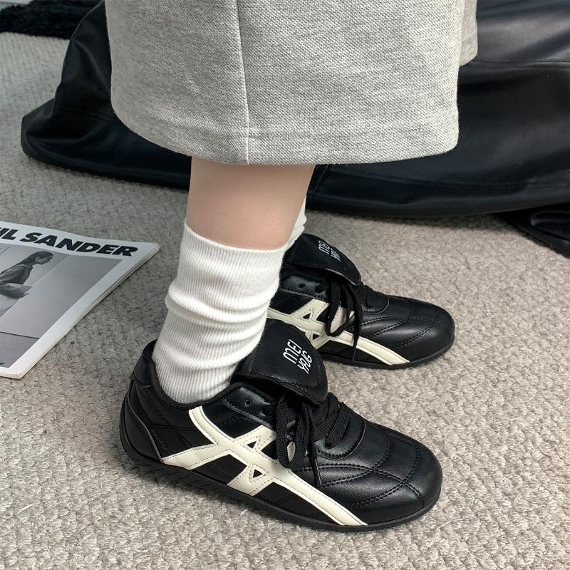 

Women s summer new women s shoes retro flat-bottomed flip casual sports shoes little white shoes 35 чёрный